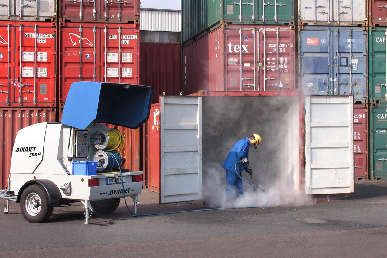Containerreinigung für den Transport: Gewährleistung eines sauberen und sicheren Versands