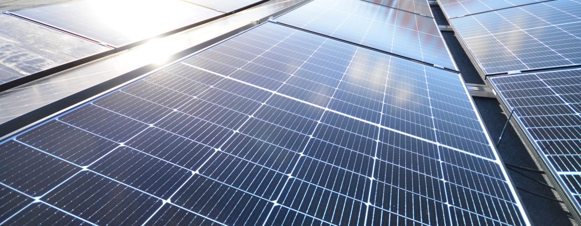 Solar Frankfurt und Blockchain: Neue Ansätze für die Energieverteilung