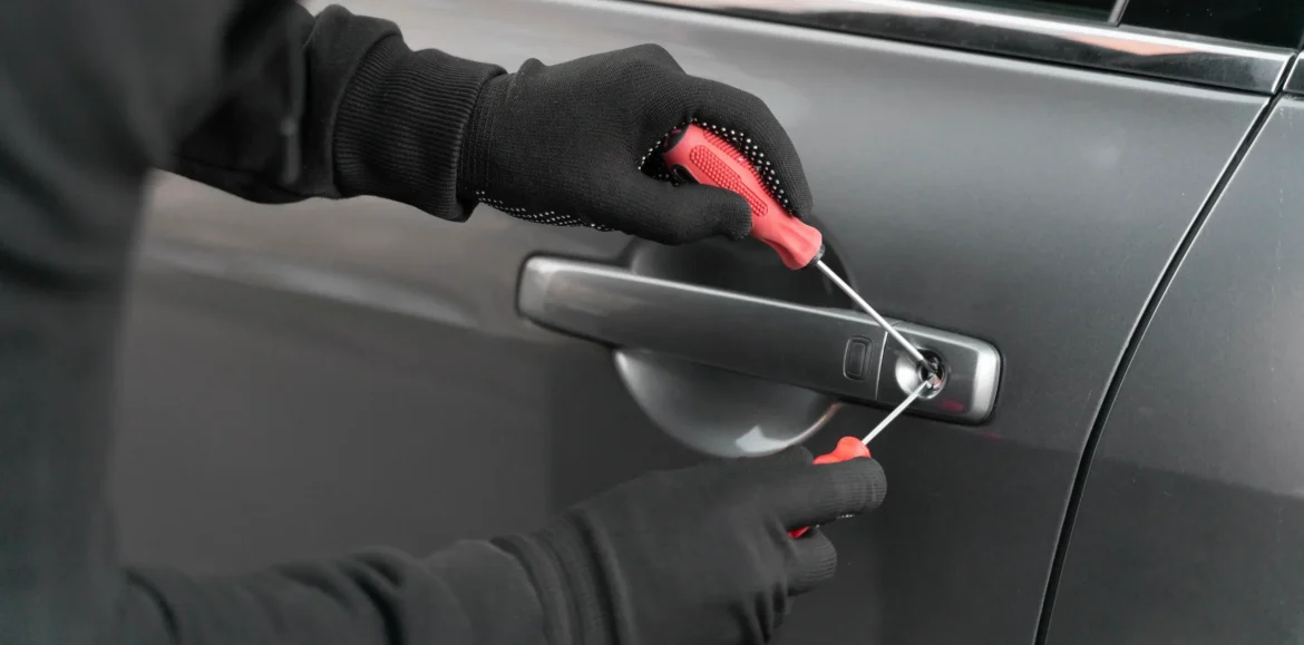 Günstiger Funkschlüssel mit Schlüsselanhänger bei Mr Key